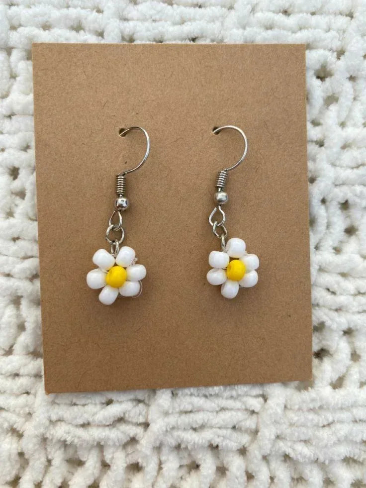 Flower Earrings – Elegant, Cute & Trendy Jewelry