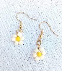 Flower Earrings – Elegant, Cute & Trendy Jewelry